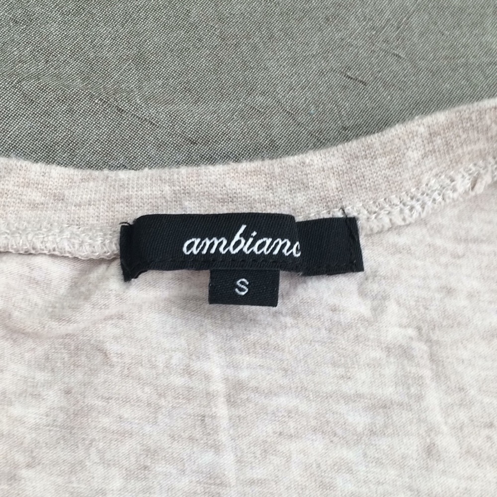 Beige t shirt